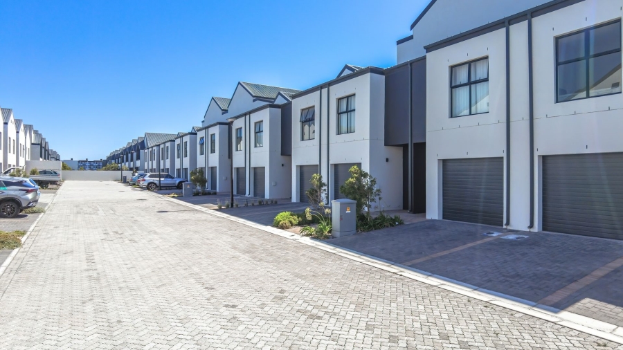 4 Bedroom Property for Sale in Sandown Western Cape